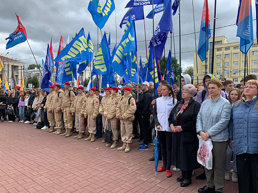 Власти: 5 тысяч ивановцев собрались на площади Победы  в поддержку Владимира Путина